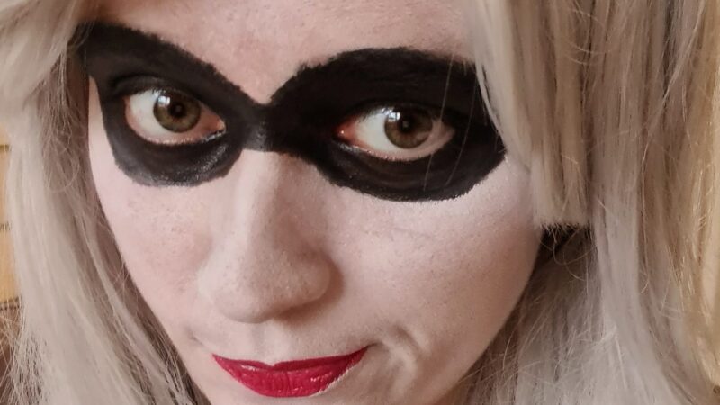 Samantha Gibben cosplaying as Harley Quinn.